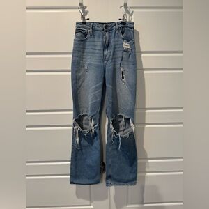 Hollister Ultra High Rise Dad Jean Light Wash Distressed Size 26 Regular